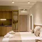 Pantheon Sea View Aparthotel