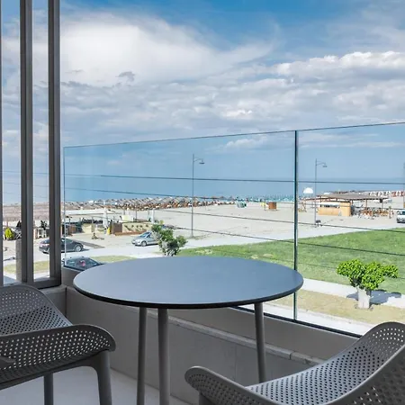 Pantheon Sea View