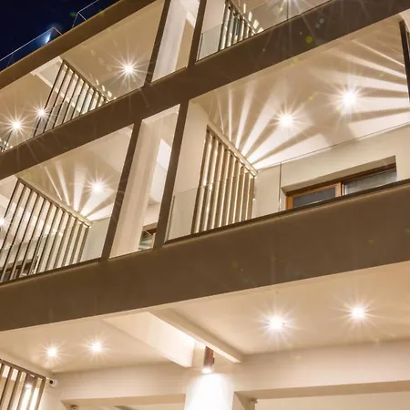 Pantheon Sea View Aparthotel 4*