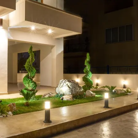 Appart hôtel Pantheon Sea View 4*