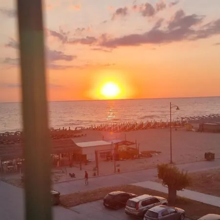 Pantheon Sea View Aparthotel 4*