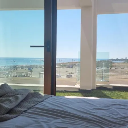 Pantheon Sea View 4*