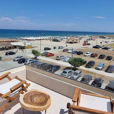 Pantheon Sea View Aparthotel