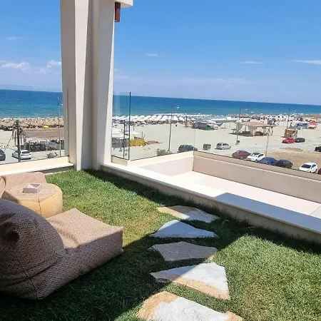 Pantheon Sea View Aparthotel 4*