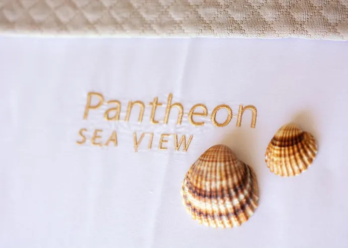 Pantheon Sea View Aparthotel 4*